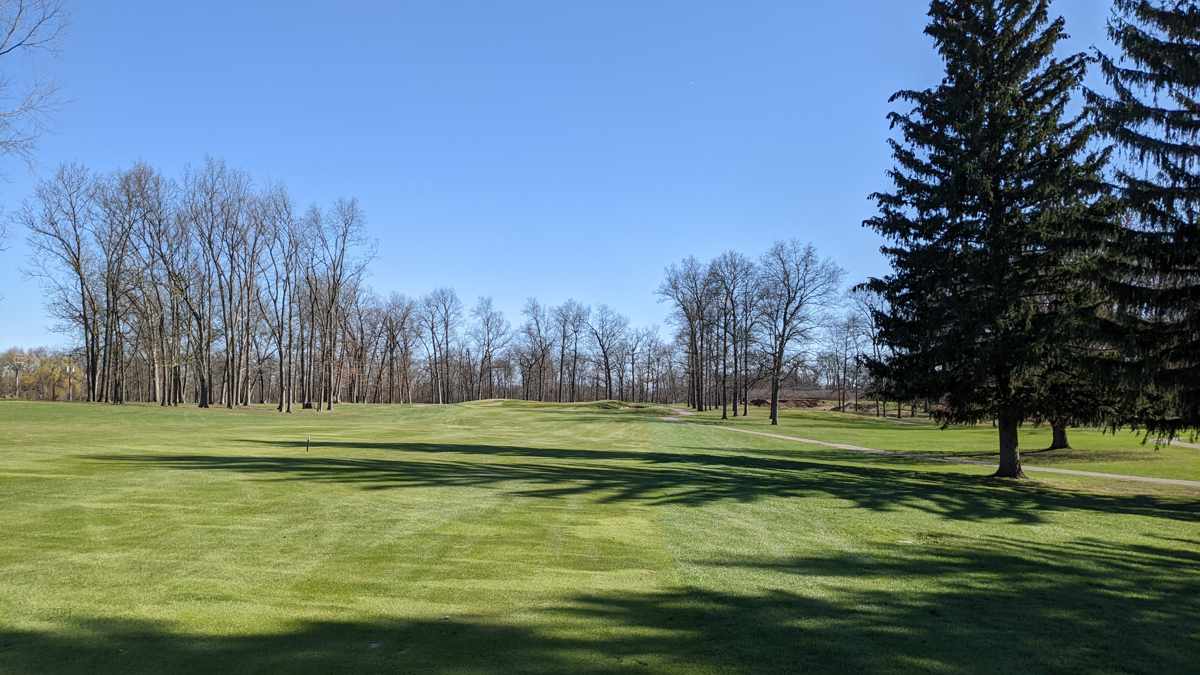 Washtenaw Golf Club Fifth Hole April 21, 2022 GolfBlogger Golf Blog